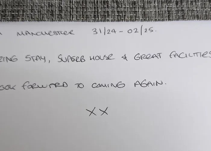 Ivy Townhouse Derry