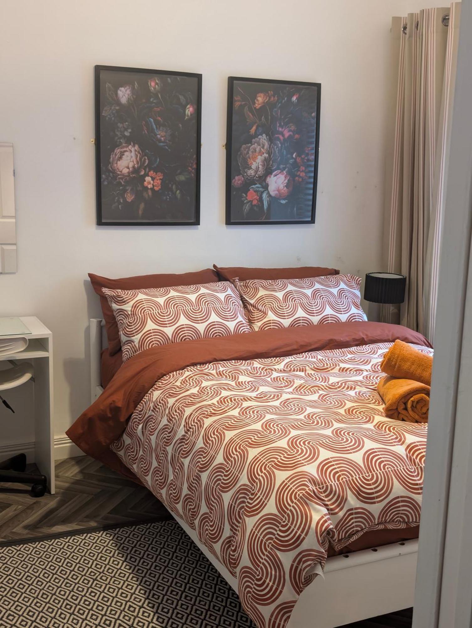 Ivy Townhouse * Londonderry